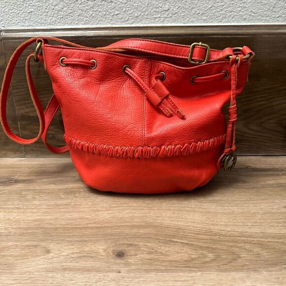 Lucky Brand Red Leather Bucket Crossbody Bag - Picture 1 of 5